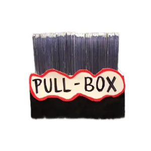 60 NFL Sports Card Pullbox | Sports Trading Card box for organizing your favorite cards | Ideal for trading card collectors