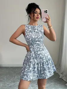 Elegant Women's Dress, Perfect for Special Occasions, Timeless Design, Comfortable Fit, Ideal Gift Choice, High-Quality Material