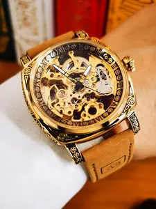 1pc Royal Retro Skeleton Automatic Analog Mechanical Watches for Men Luminous Hands Gold Engraved Square Case Top Brand Leather Strap Classic Business Mens Watches