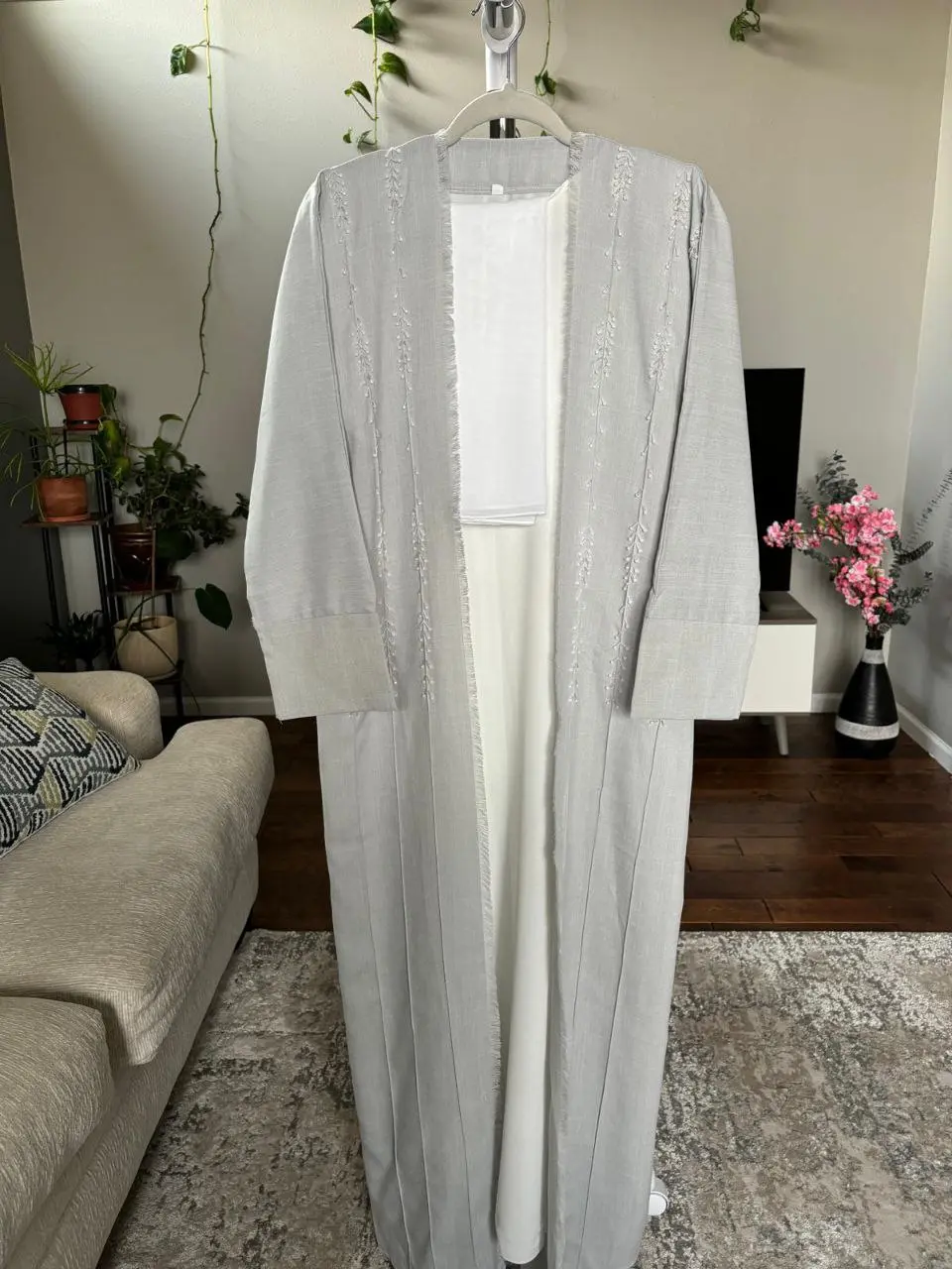 Silver Srnity Abaya - Classic Design, Comfortable Fit, Ideal for Religious and Cultural Events