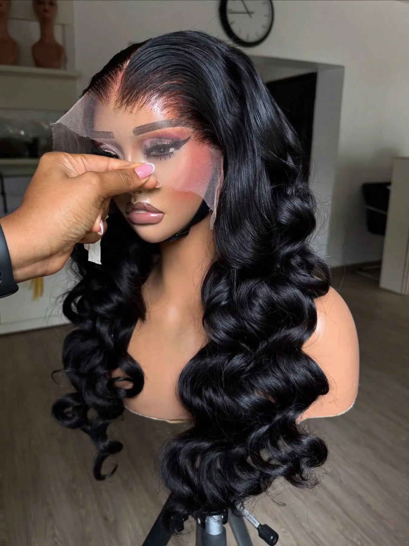 13x4 Body Wave Lace Front Wig, Glueless Frontal Wig, Human Hair Wig, Natural Look & Feel, Comfortable Everyday Wear, Suitable for All Ethnicities, No Maintenance Required