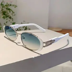 Women's Retro Oval Full Rim Sunglasses with Gradient Lenses - Lightweight UV400 Protection for Street Style and Casual Outdoor Wear