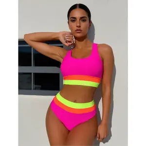 Trending Women's High-Waisted Colorblock Bikini Set - Trendy Two-Piece Swimsuit for Beach Vacation and Sunbathing bathing suit rash guard