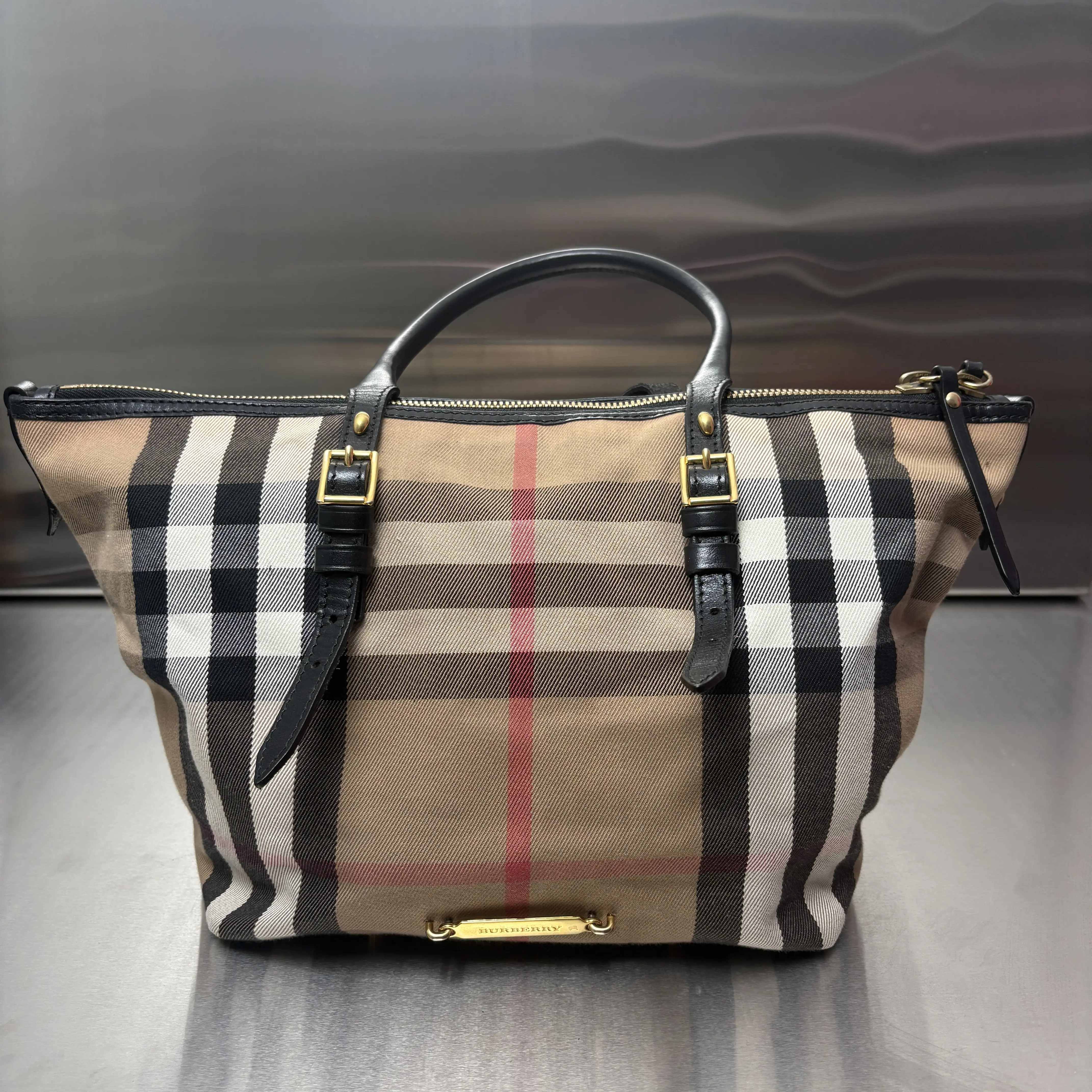 Pre-owned Canvas Shoulder Bags Burberry Tote Bag