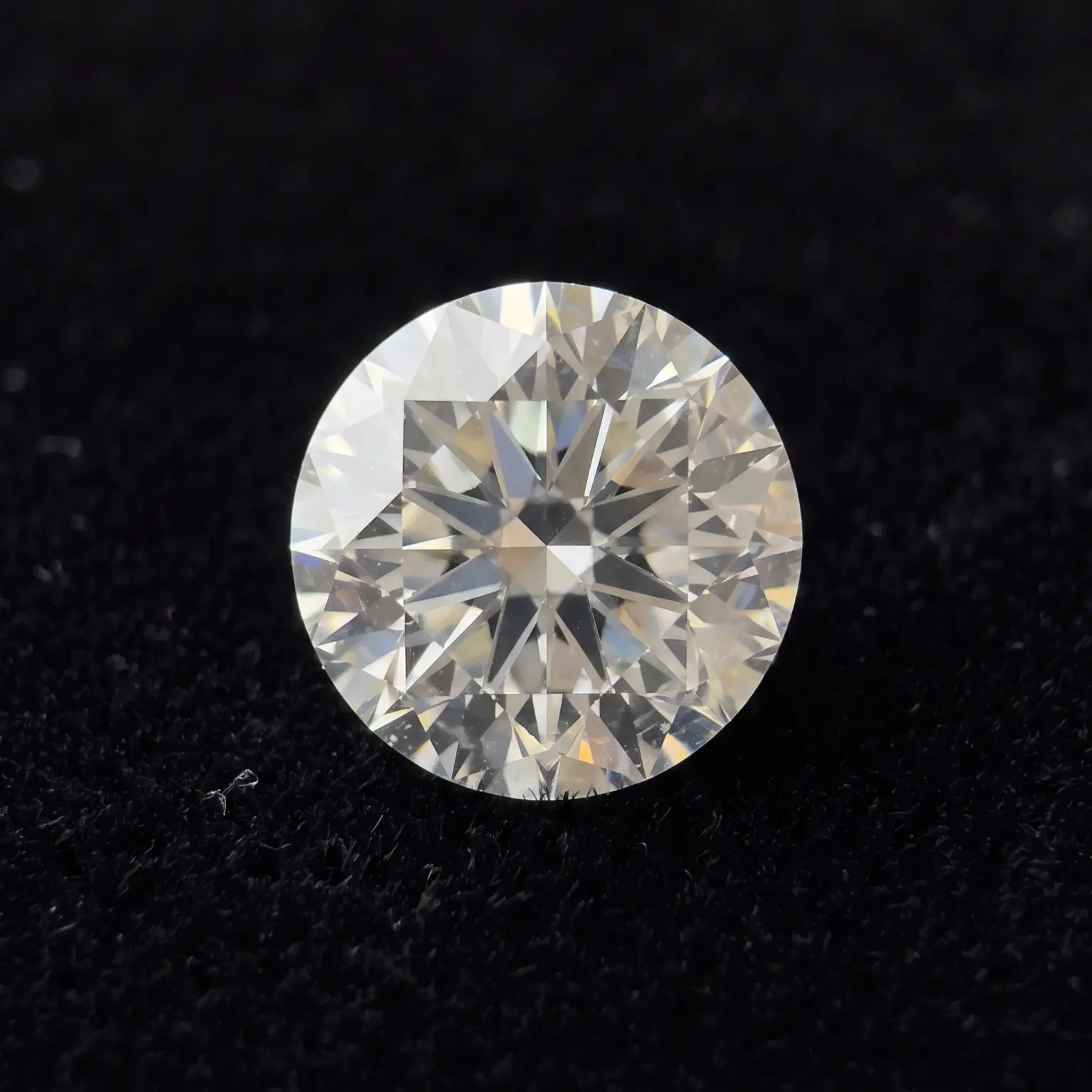 Lab Diamonds - Custom Build Options + Live Auction for Rare Stone Collectibles