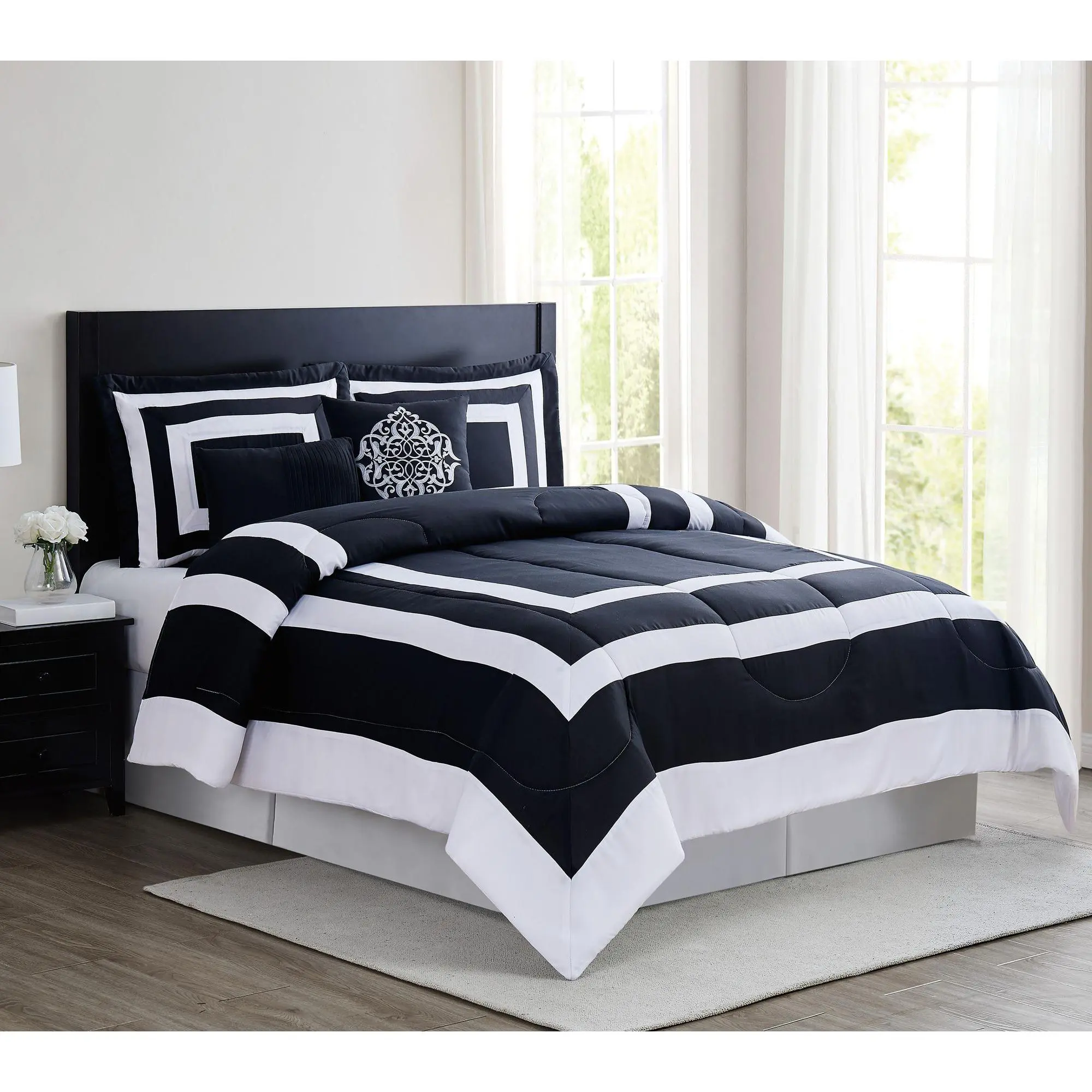 London Fog Raynes Hotel King Comforter Set