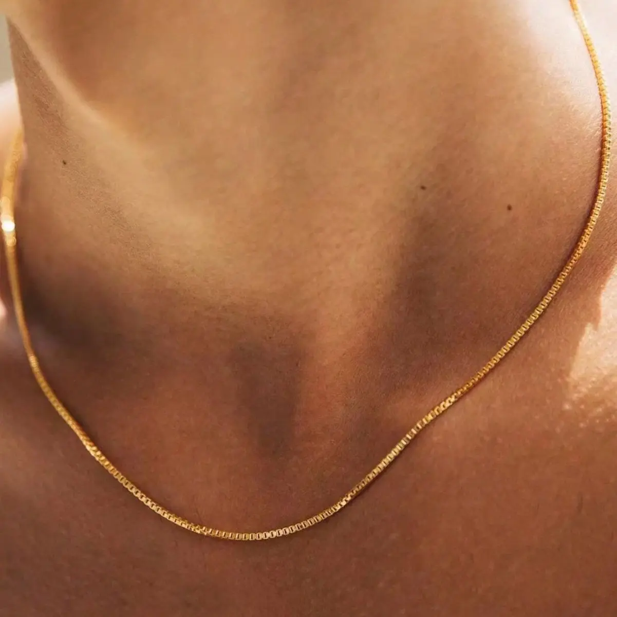 QUEENDO Minimalist Thin Box-Link Copper Chain Necklace - Gold-Silver Multi-Color, Delicate Plain Design, Adjustable Length, Unadorned Base Chain, Stackable Casual Daily Party Costume Jewelry Gift, Minimalist Choker Option