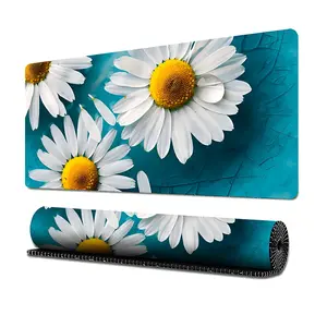 Daisy Pattern Mouse Pad, 1 Count Large Desk Mat, Extended Keyboard Pad, Anti-slip Rubber Base Mouse Pad for Office, Home