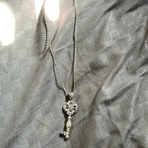 Key necklace
