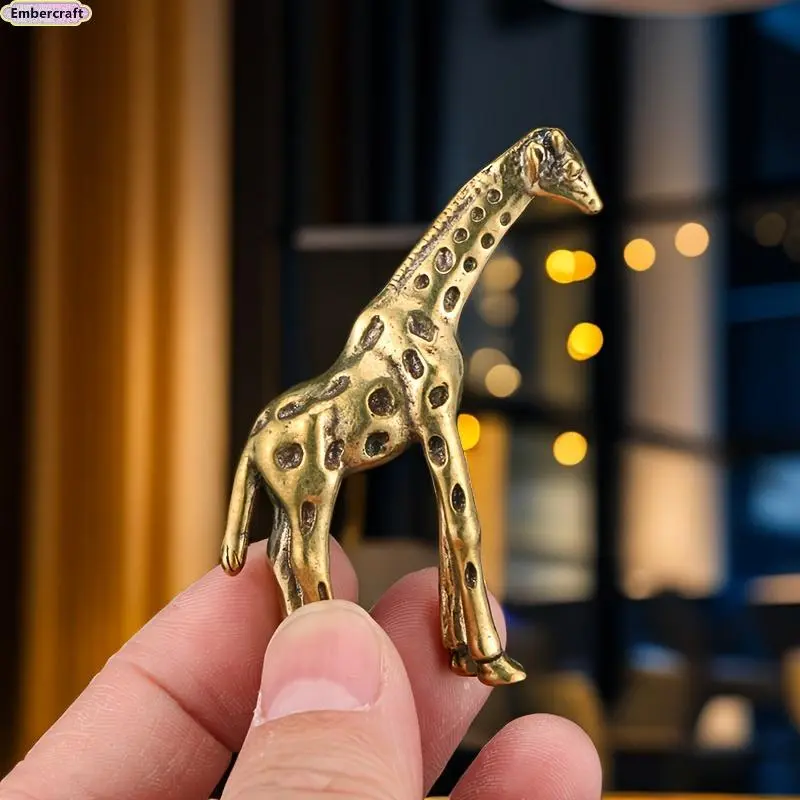 Vintage Gold Giraffe Sculpture, Nordic Style Accent with Giraffe Motif - Handcrafted Statue for Home Office Desk & Room Decorations