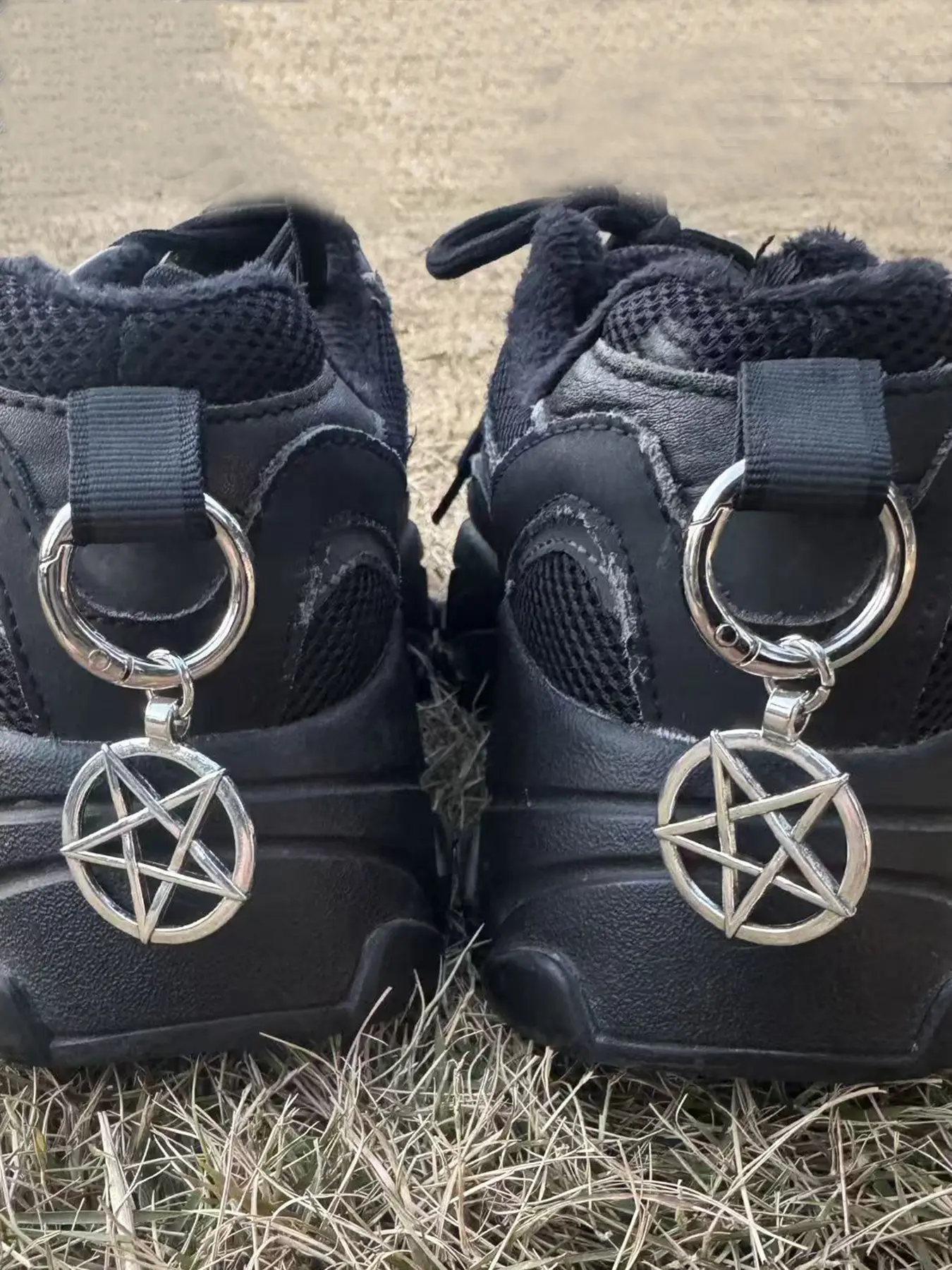2 Piece Pentagram Pendant Shoe Boot Decorations, Shoe Embellishments, Hanging Decoration Shoe Charms, Shoes DIY Accessories, Decorative Shoe Accessories, Bling Shoe Charms, Shoe Charms Set