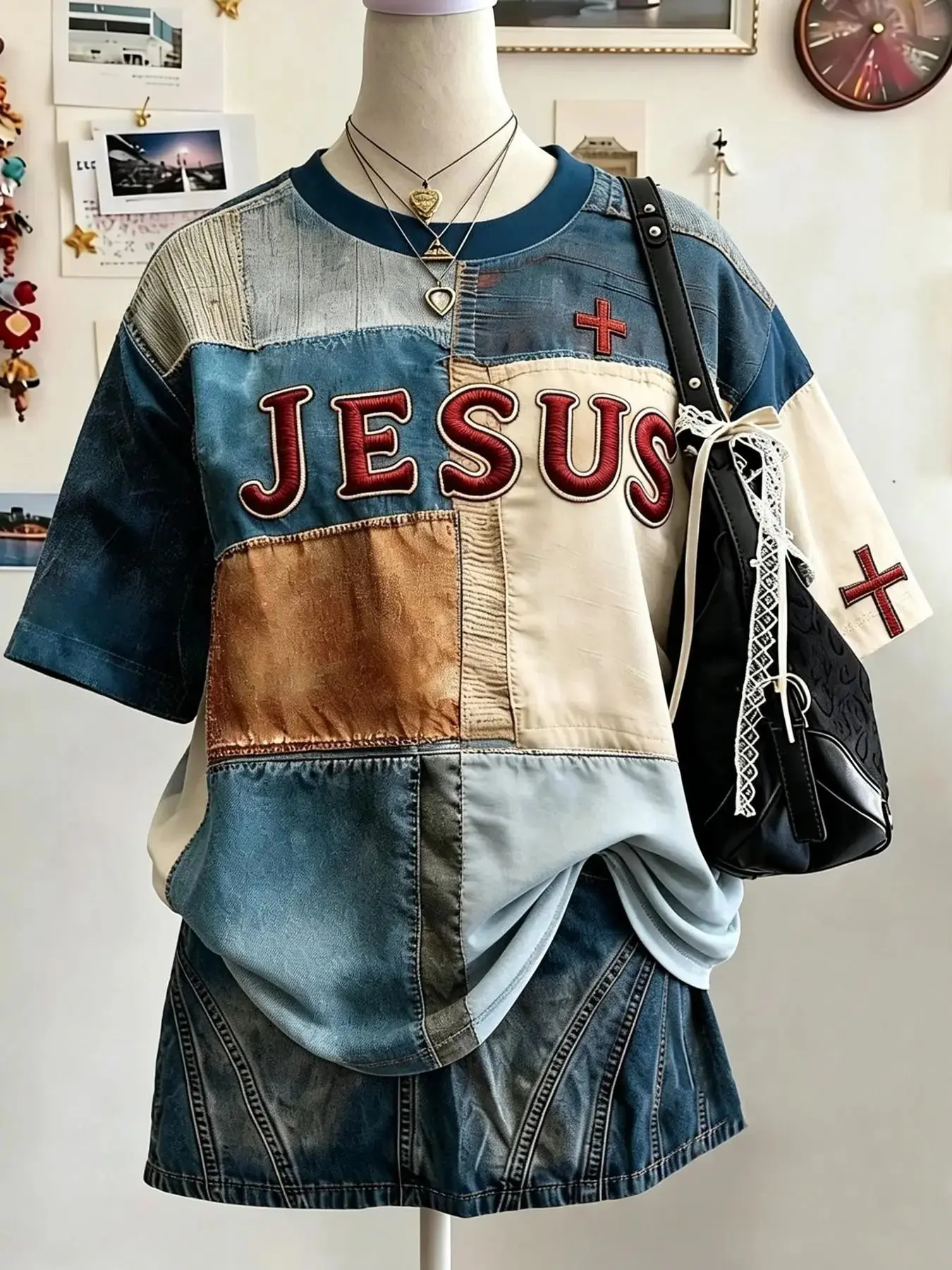 American Vintage Denim Patchwork Jesus Embroidery Loose Fit Oversized Short Sleeve Round Neck T-Shirt, Casual Loose-Fitting T-Shirt, All over Print Design