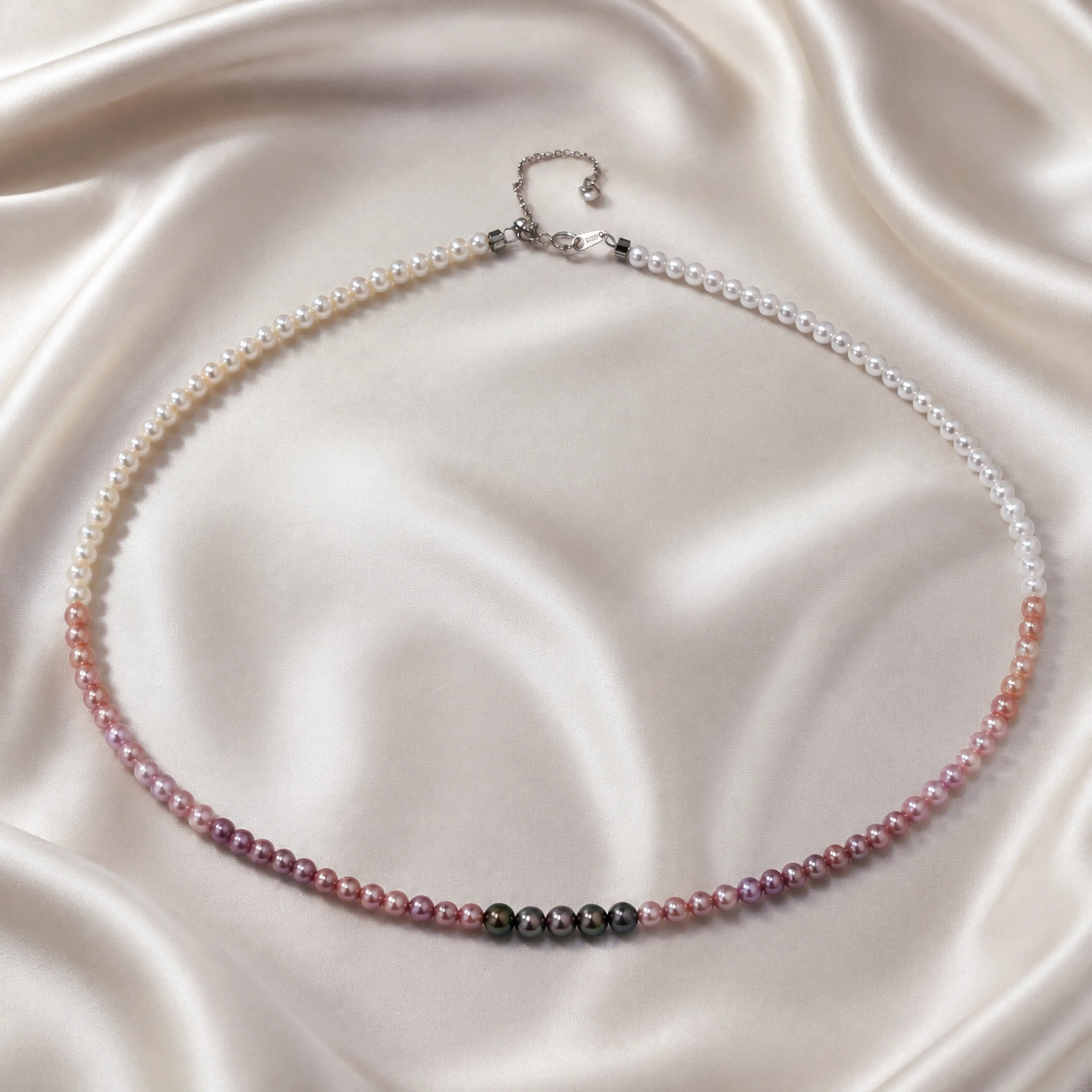 Akira Pearl Necklace 4mm Gradient Purple Freshwater Pearls 925 Silver Plated Chain Ombre White to Purple Pearl Choker Dainty Layering Jewelry