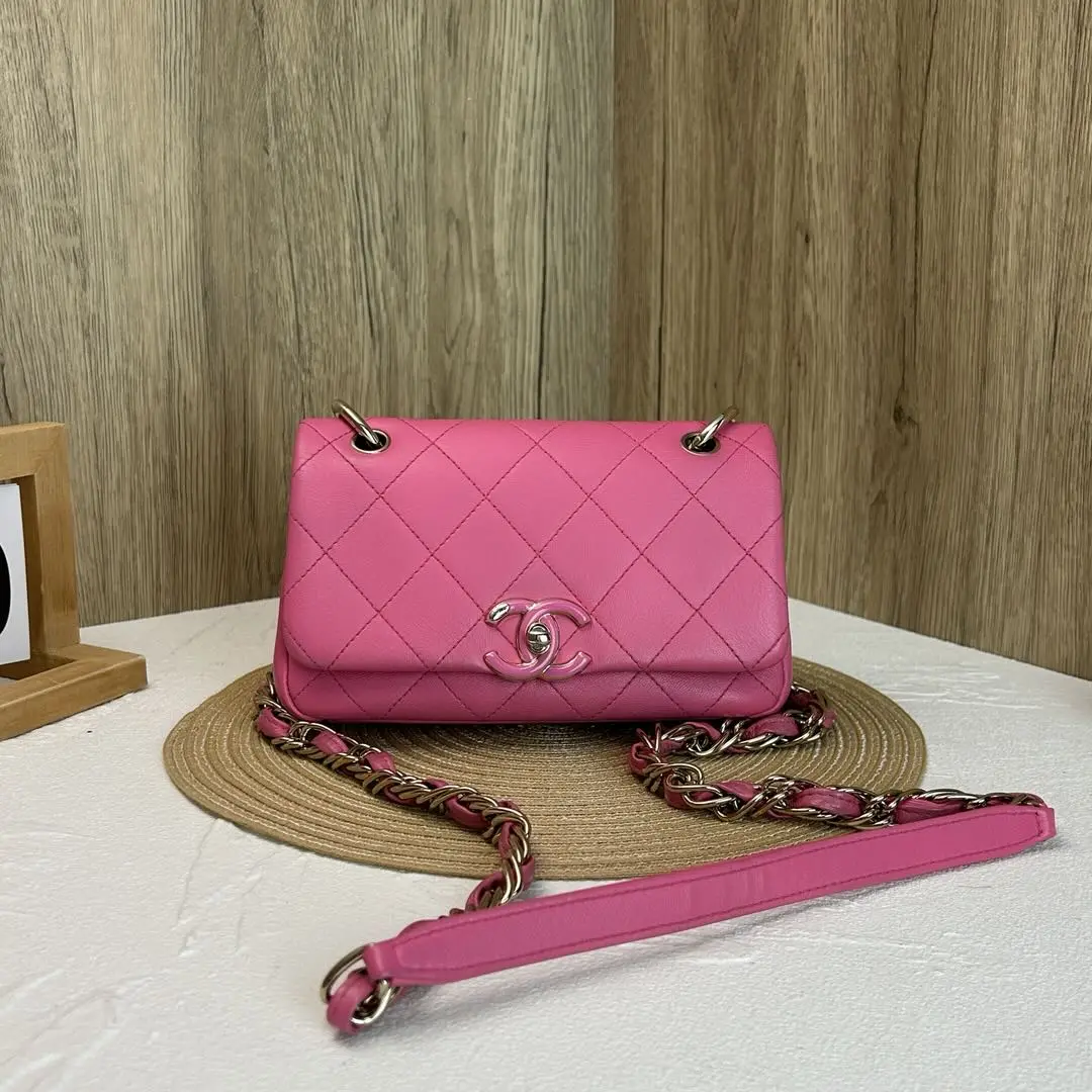 Pre-owned CHANEL 2020CF Inspired Pink Quilted Flap Bag with Chain Shoulder Strap 866 hk a222