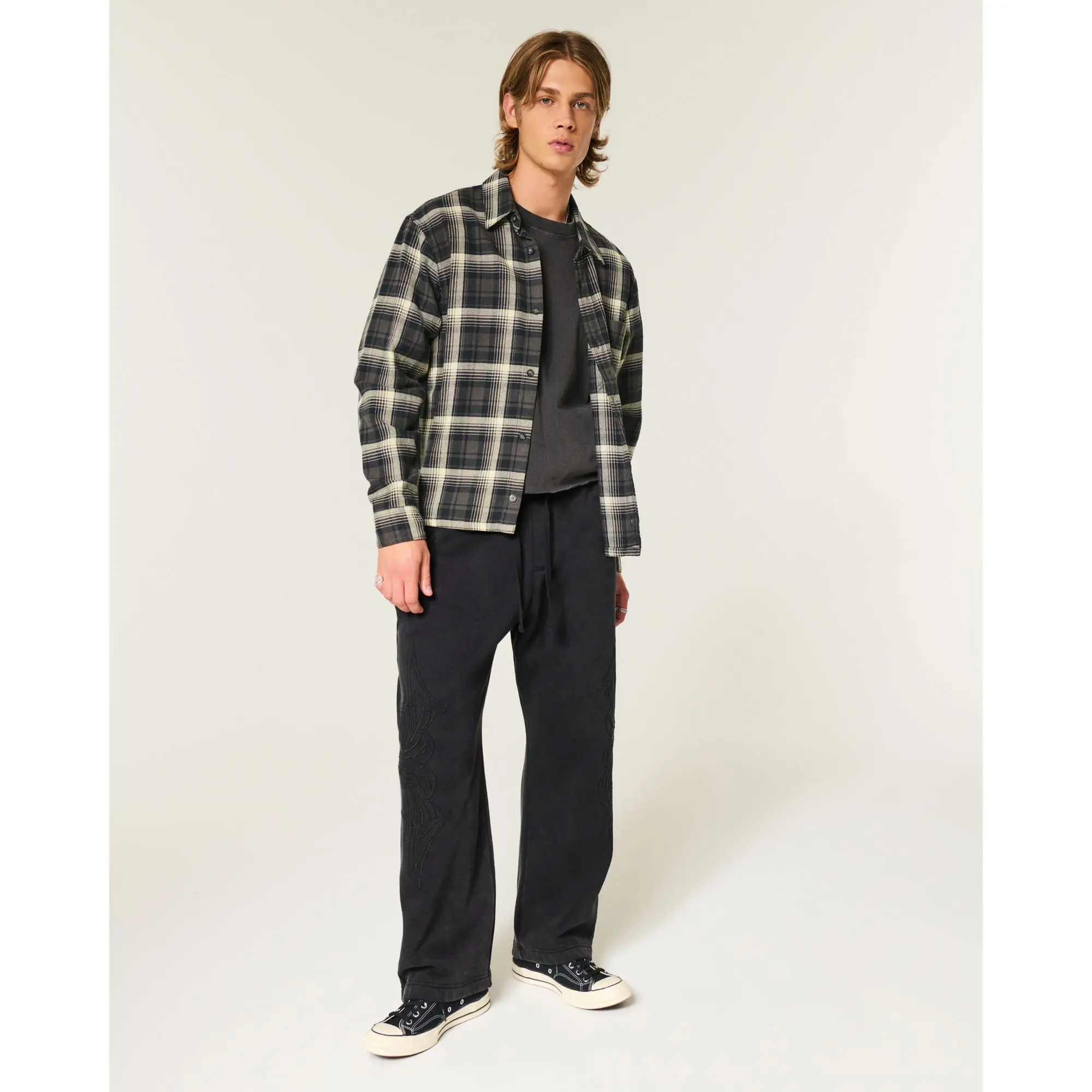 Hollister Feel Good Flame Embroidery Baggy Sweatpants