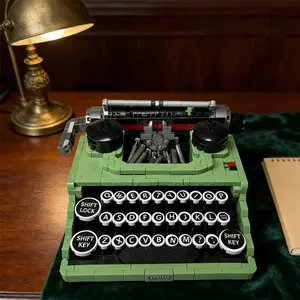 Vintage Typewriter Model Kit, Handmade Puzzle Assembly, Crafts, European Style Desktop Decoration, Collectible Stress Relief Gift