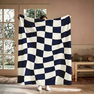 Navy Blue White Checkerboard Pattern Blanket, 1 Count Soft Warm Flannel Throw Blanket, Cozy Nap Blanket for Home Office Travel