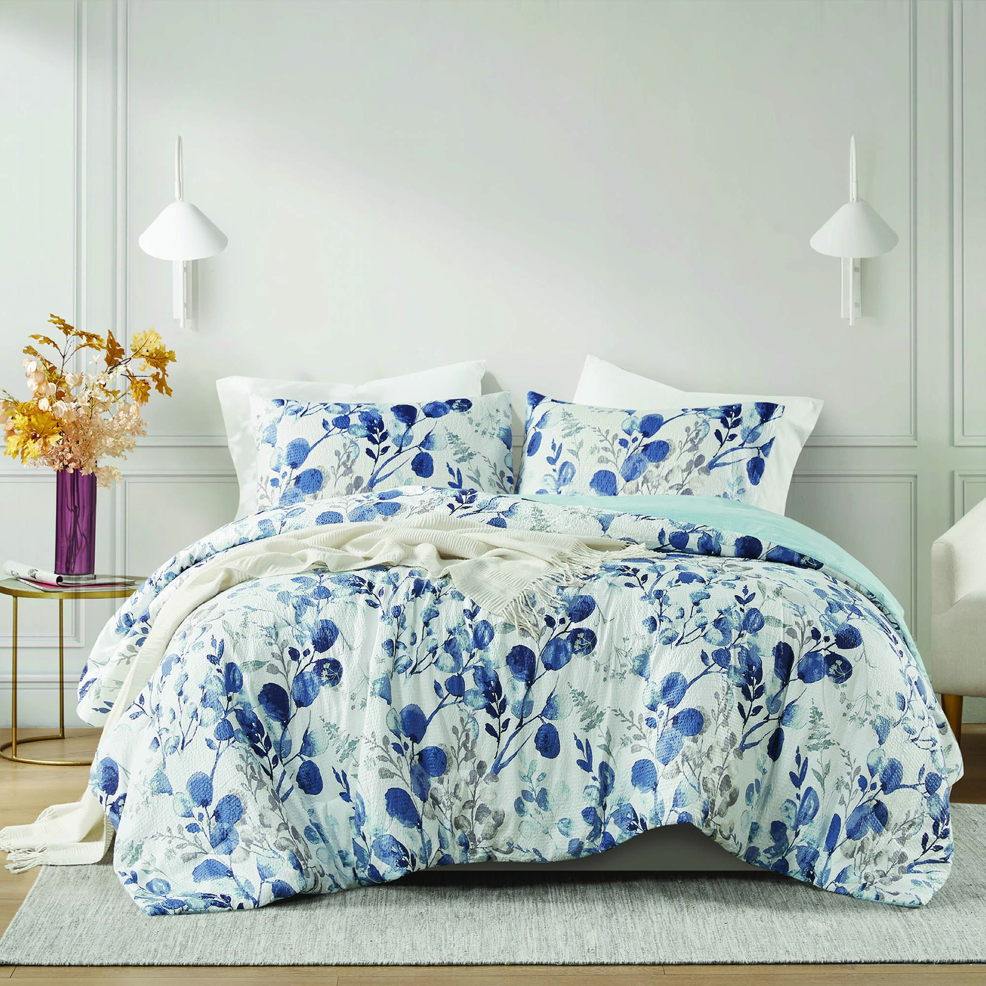 MAIN STREET Floral Print Reversible Comforter Set - Comfortable Design for Home Decor MAIN STREET Floral Print Reversible Comforter Set - Comfortable Design for Home Decor