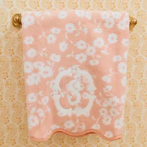 Patterned Scallop Bath Towel