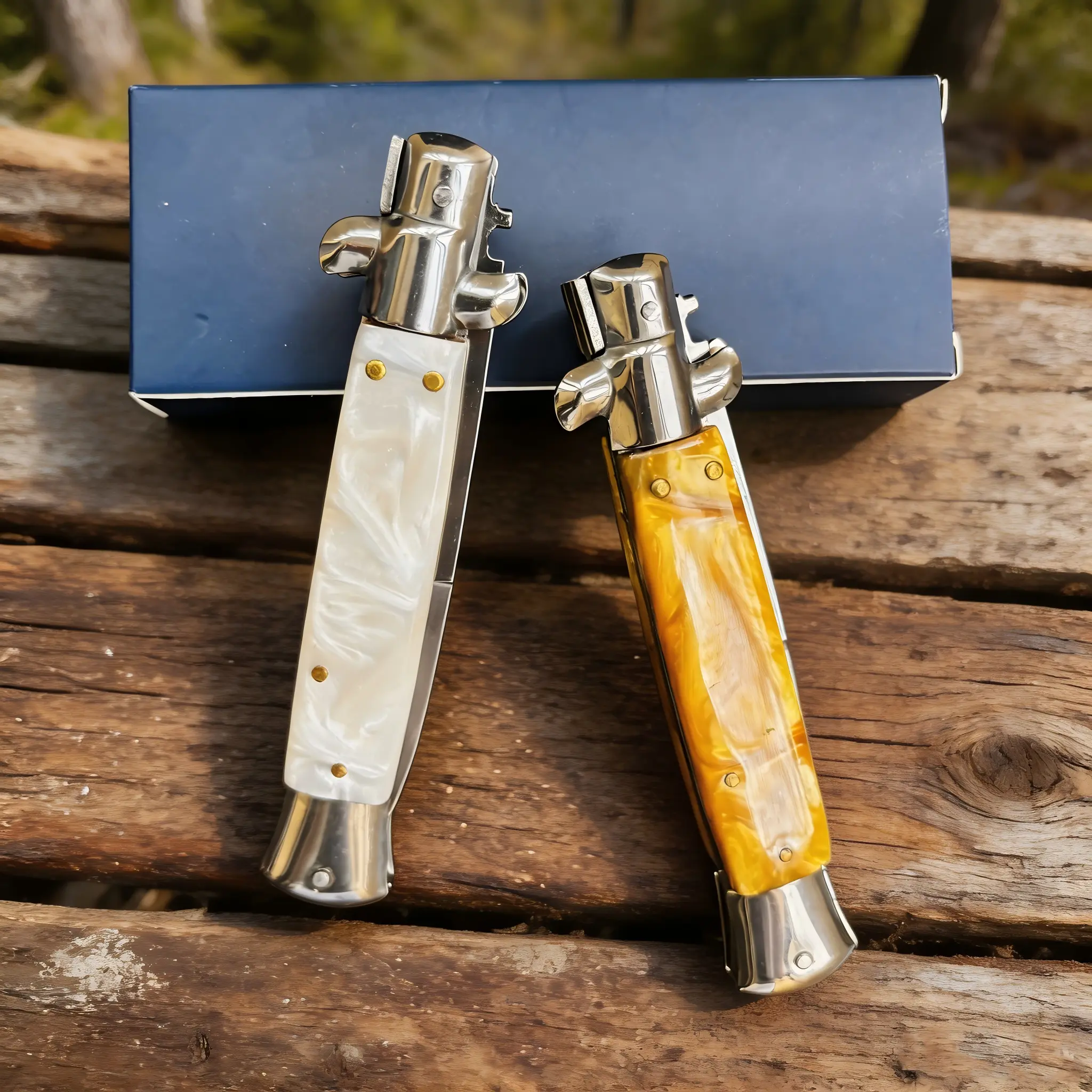 Auto-Retractable Outdoor Camping Knife, 10cm Stainless Steel Folding Pocket Tool with Rubber Grip for EDC and Survival, Outdoor Camping Knives, Lightweight Tools