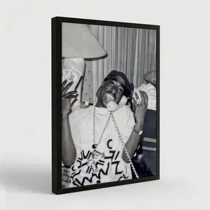 Tupac Shakur Street Photo Poster, 90s Hip Hop Legend Wall Art, Black and White Rap Icon Canvas Prints, Urban Aesthetic Wall Art Painting, Music Room Decor Real Touch Artificial Rose Bouquet verse