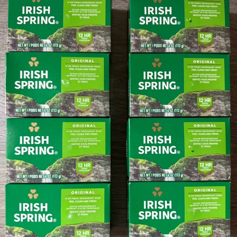 Irish Spring Original Naturally Derived Paraben-Free Deodorant Body Bar Soap 8-Count Multi-Pack (4oz Each, 32oz Total) - 12h Long-Lasting Fresh and Clean Cleanser, Shower Favorites, Minty Fresh, Anti-Perspiration, Safe for Normal Skin Daily Use
