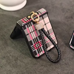 Luxury Color Block Faux Leather Protective Cover with an Artificial Diamond Lanyard Phone Strap for Samsung for Galaxy Folding Mobile Phone Z Flip 7, Z Flip 6, Z Flip 5, Z Flip 4, Z Flip 3 5G Foldable Protective Case Accessories