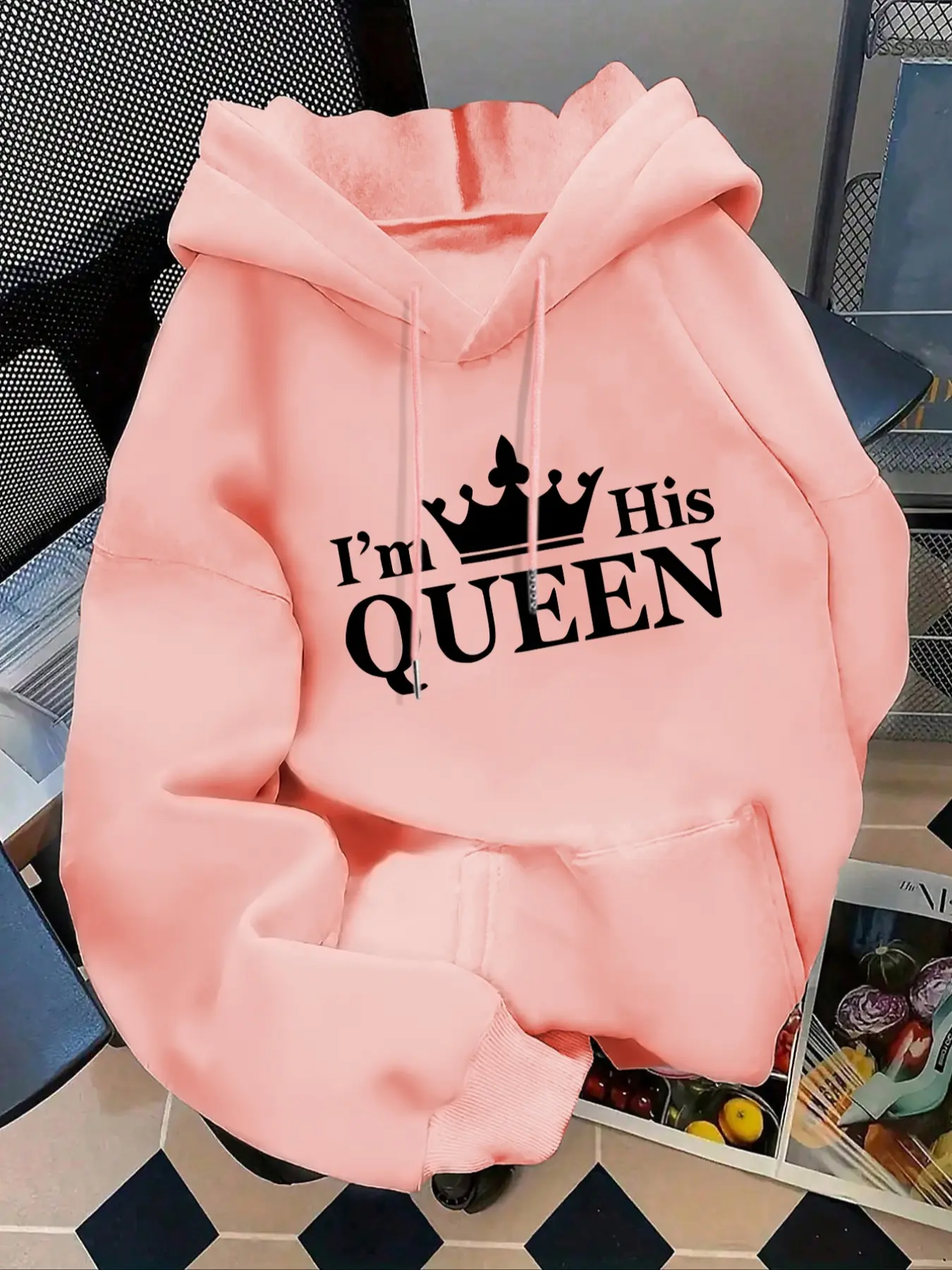 Women's I'm His Queen Letter Print Drop Shoulder Hoodie, Casual Fitted Drawstring Kangaroo Pocket Sweatshirt, Winter Daily Outdoor Wear