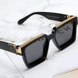 Oversized Retro Square Sunglasses for Women & Men – UV400 Luxury Designer Style Shades, Trendy Fashion Eyewear for Driving, Beach, Travel & Streetwear Looks