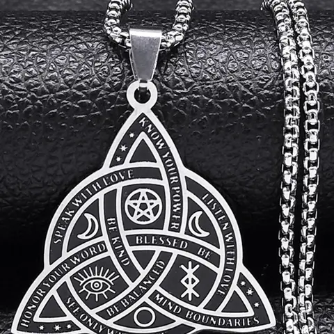 Witch Triquetra Trinity Celtic Knot Necklace, Witches Knot Necklace, 1 Piece Stainless Steel Pentagram Triple Moon Goddess Necklaces for Party, Daily Clothing Decor, Birthday Gift Gothic Witch Jewelry