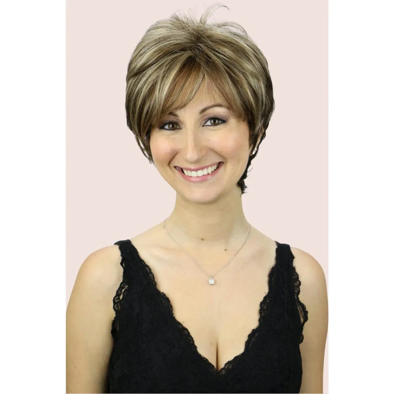 Cristi  (short wig)