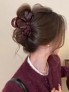 Butterfly Hair Claw Clip for Women, Elegant Minimalist Design, Perfect for All Seasons, Ideal Valentine's Day Gift