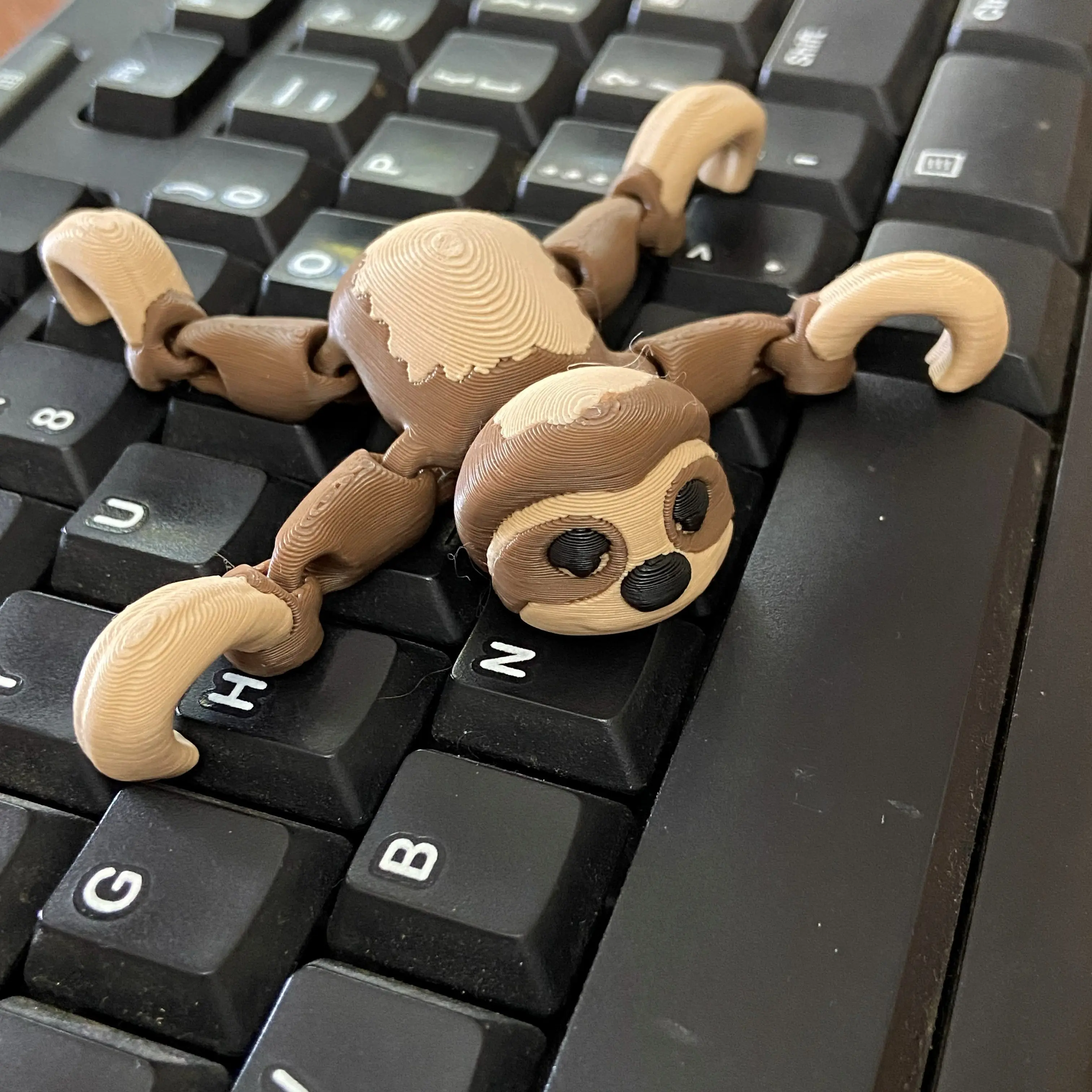 Sneaky Sloth Fidget– 3D Printed Desk Buddy & Keychain