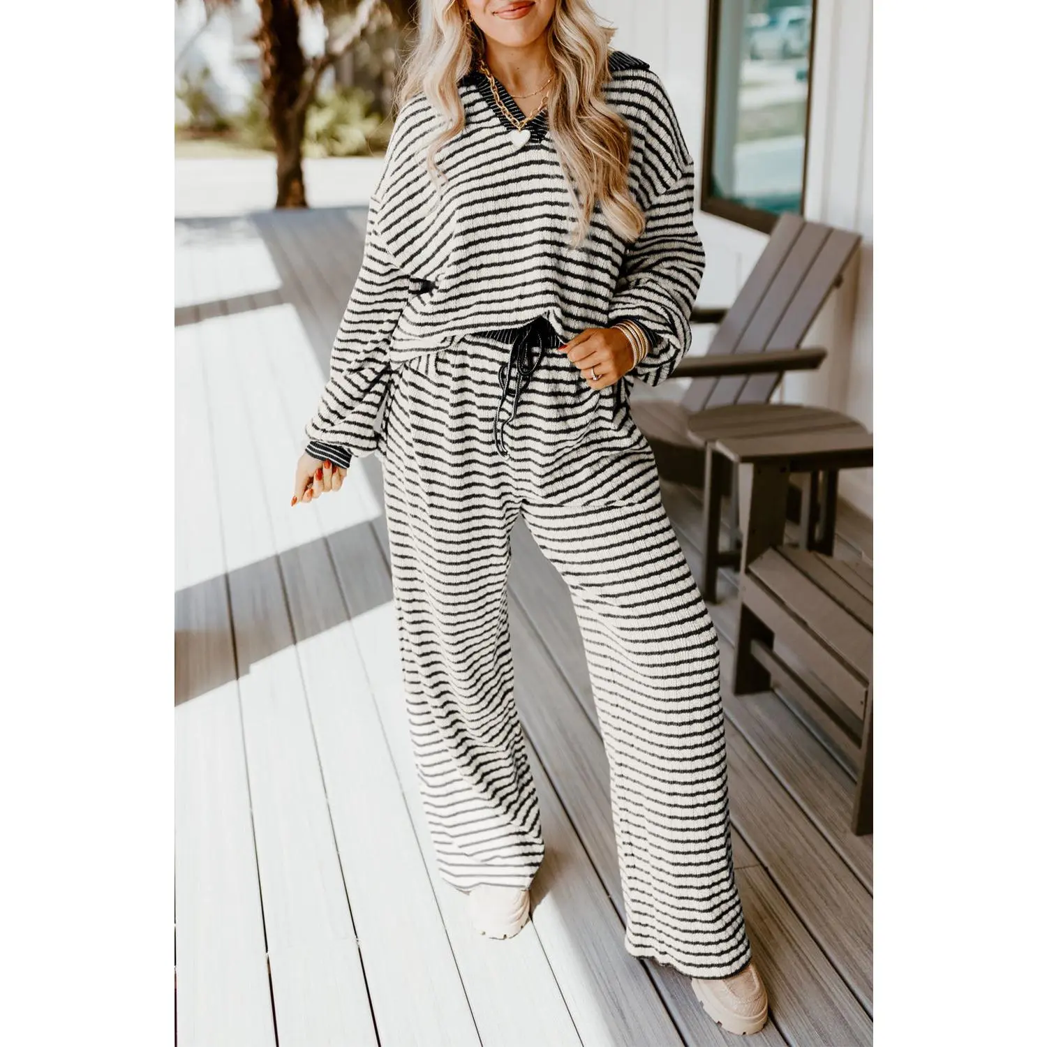 White Stripe Textured Collared Pullover Top and Drawstring Pants Set