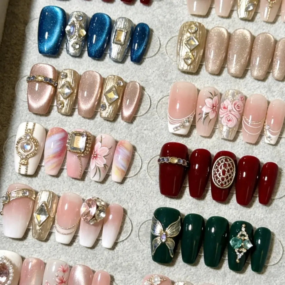 Miya(4995)gc.Let's try to get ur own pretty nails!!!!