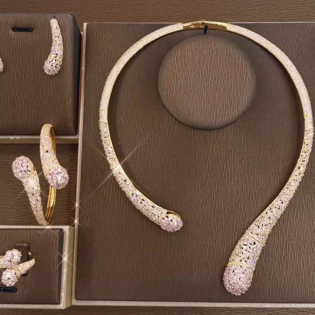 Luxury Jeweries - Elegant and Sophisticated Design for Special Occasions and Everyday Wear Ideal for Enhancing Any Outfit