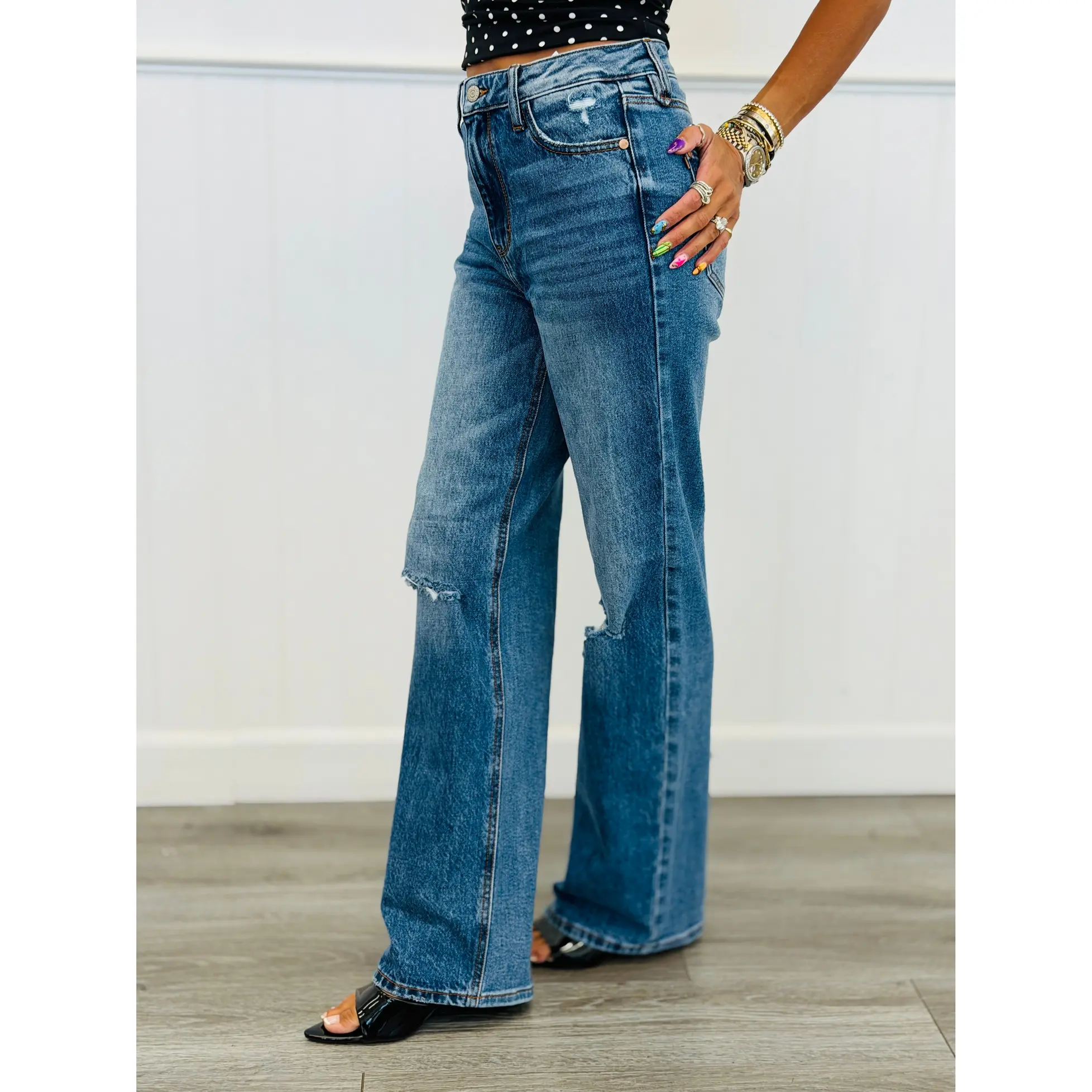 Judy Blue Babe 90's Straight Jeans (Reg. and Plus)