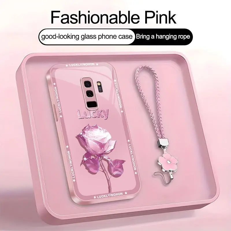 Suitable for [Galaxy S9+] high-end women's phone case🤩，a beautiful four-leaf clover lanyard is included🍀，exquisite and sophisticated rose pattern, a phone case that brings you good luck YM99