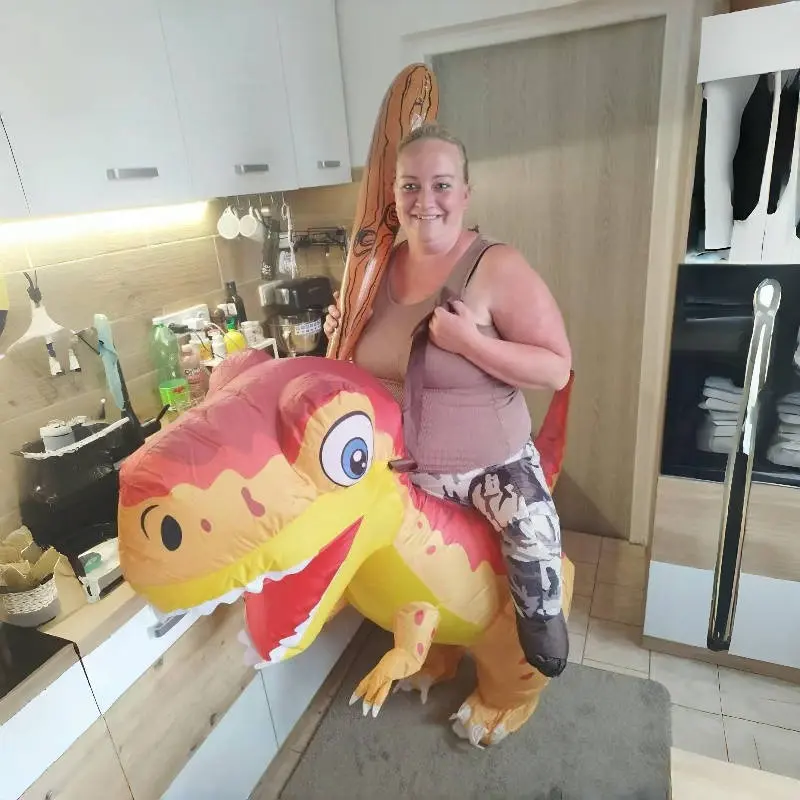 Inflatable Dinosaur Costume for Kids & Adults, Costume for Parties, Velociraptor Festive Halloween Party, Perfect for Cosplay & Fun Activities