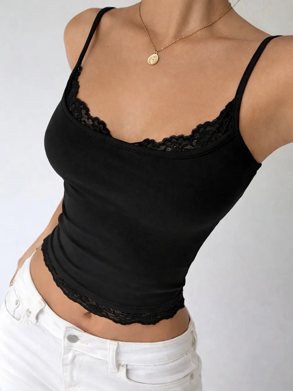 Women's Y2K Feminine Lace Trim Stretchy Sleeveless Slim Fit Cami Top - Lightweight Fabric, Short Cropped Tank for Everyday Casual Summer Streetwear Style