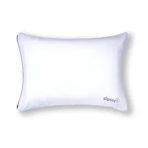 Slipssy Revolutionary Anti-Frizz, Anti-Wrinkles Pillow Cover - Queen Size - The world's first anti-aging pillow cover. Prevents bed head, hair loss and sleep wrinkles.