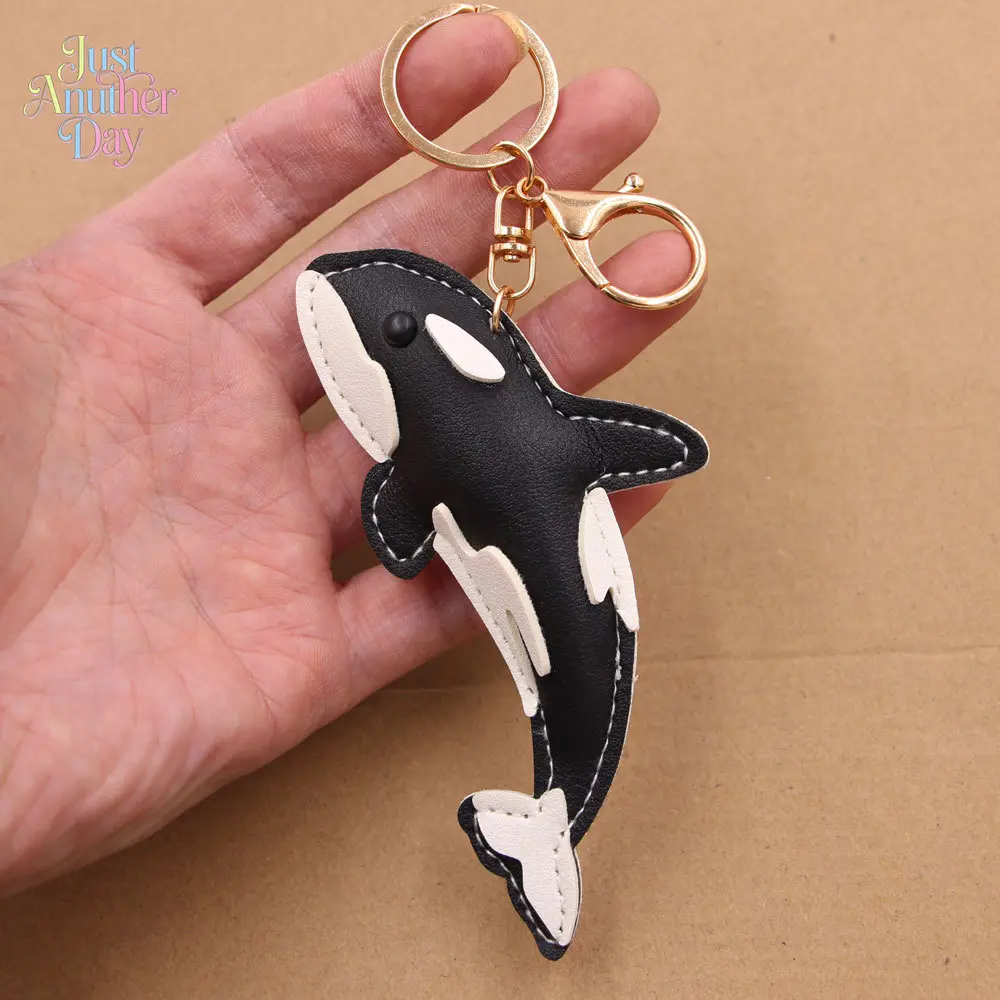 3D Orca Whale PU Leather Keychain, Multi-Layer Killer Whale Bag Charm with Gold Hardware, Cute Ocean Animal Accessory for Bags & Cars