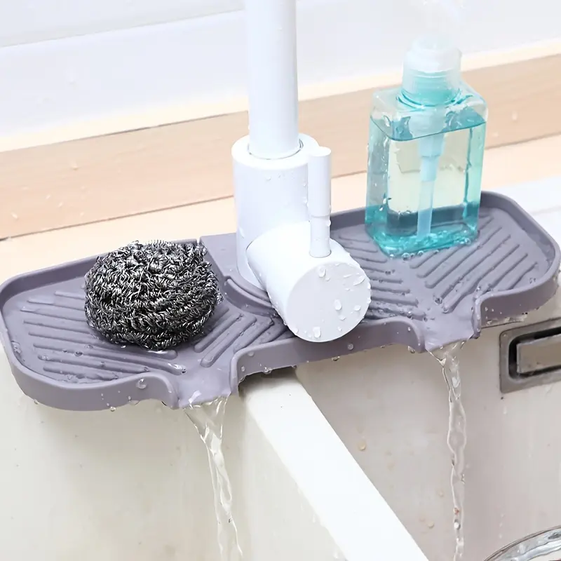 1pc Silicone Splash Mat for Kitchen Sink, Durable Anti-Splash Pad for Faucet Drainage, Easy Clean Mat for Bathroom Use, Water Splash Guard, Water Splash Proof, Household Items