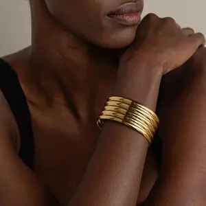 Ribbed Cuff Bracelet by Caitlyn Minimalist - Thick Minimalist Bangle Bracelet in Gold - Chunky Statement Jewelry - Gift for Mom