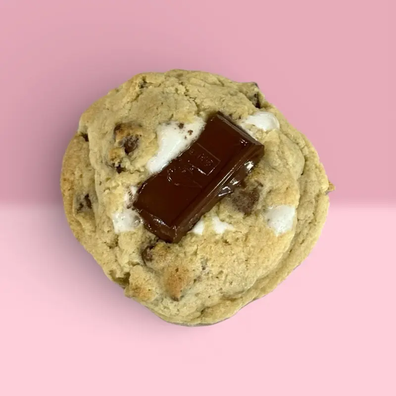 Cake&Crumbs Bakery-Style Milk Chocolate-Filled S'mores Marshmallow Cookie