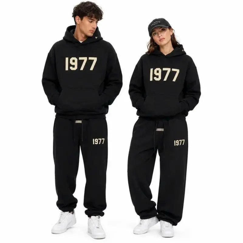Casual 1977 Essential Hoodie & Pants Black Set – Unisex Streetwear Tracksuit, Pullover Sweatshirt + Joggers, Gift For Him Her
