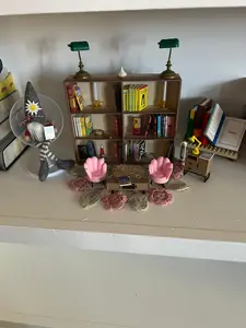 Mini Brands Bookcase – Display Shelf (Bookcase Only)