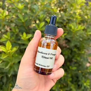 Money & Abundance Ritual Oil – Prosperity Energy (Spiritual Use) Aromatherapy Solution