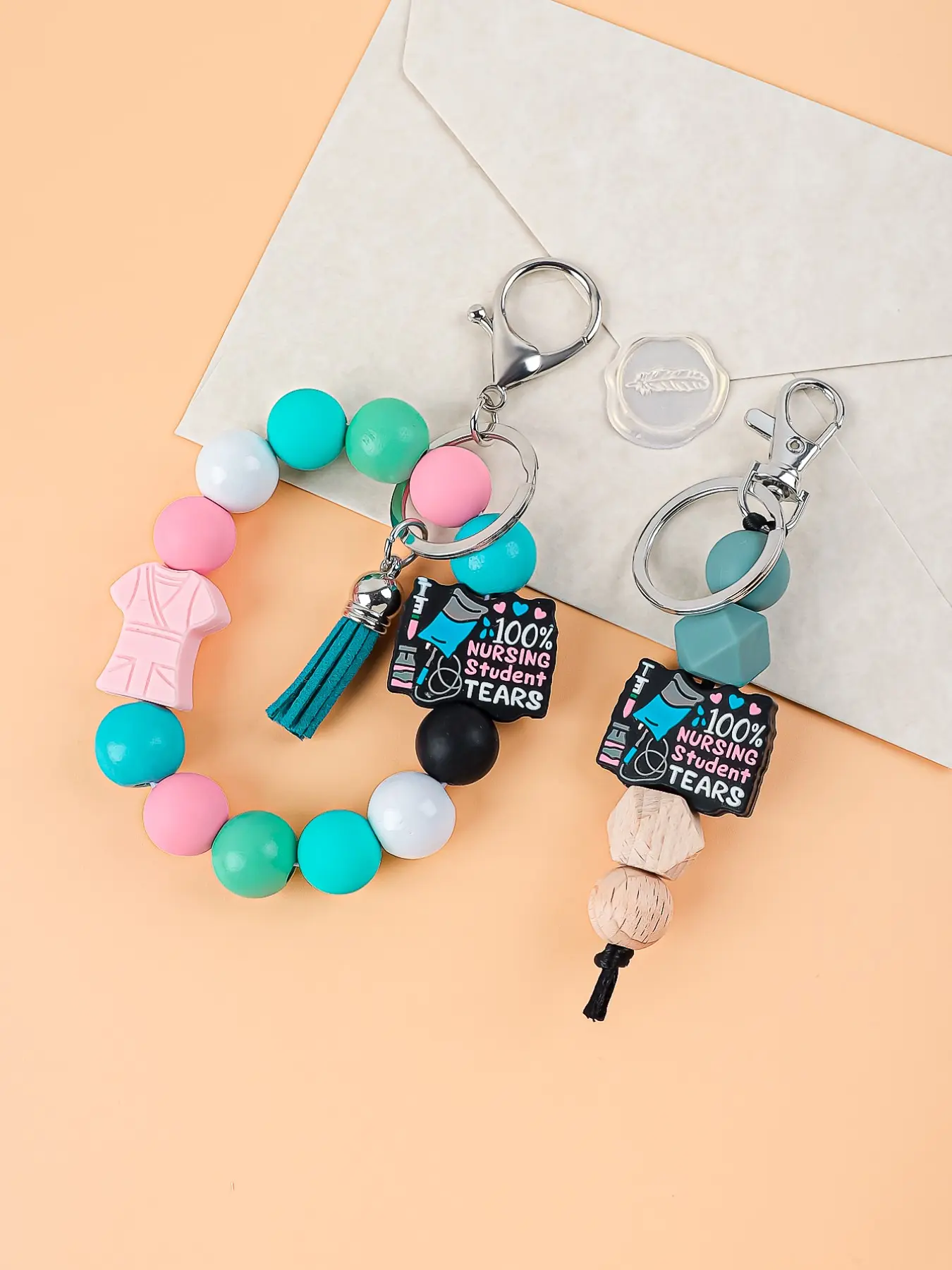 1PC Macaron-Inspired Color-Block Beaded Keychain, Cute Keychain, Trendy Cute Keychain, Silicone Bead Keyring, Medical Keychain, Car Key Accessory, Nurse Life Merchandise, Must-Haves Medical Students, Campus Backpack Charm, Bestie Gift Exchange Trinke