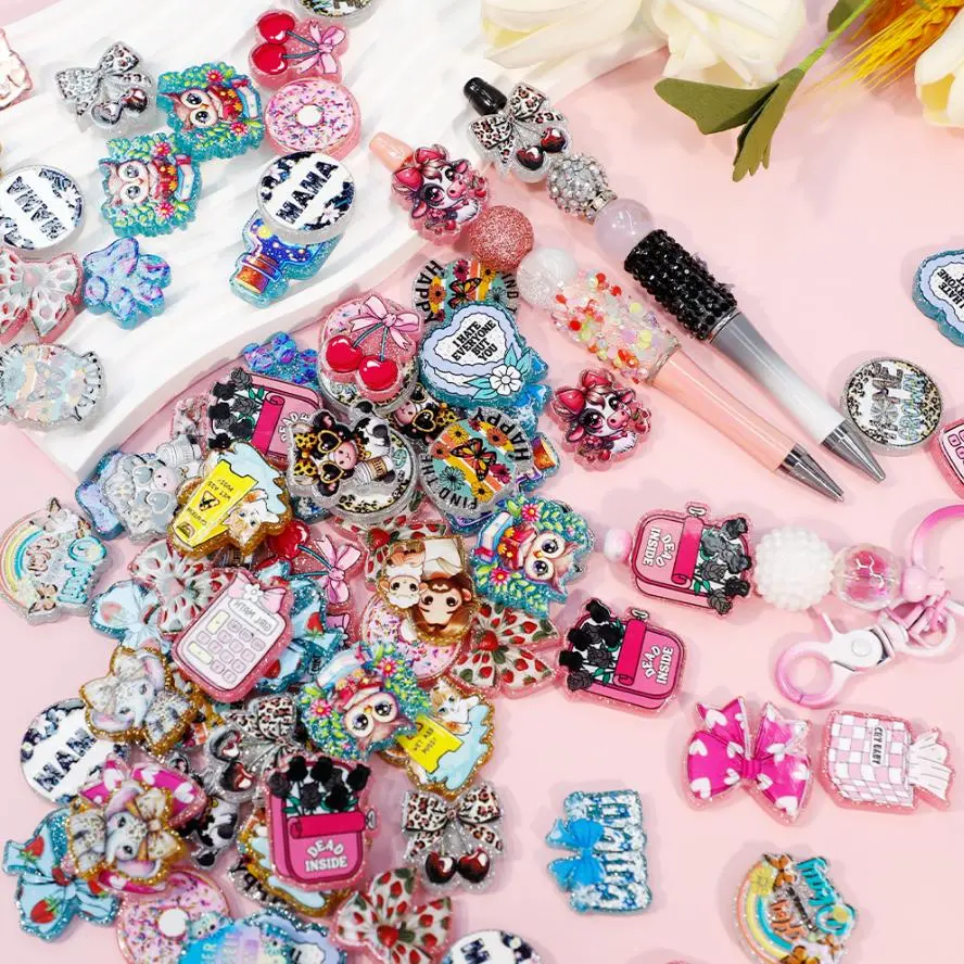 30pcs Random cartoon style acrylic beads (Mainly cartoon characters), perfect for use with beadable pens and beadable keychains.